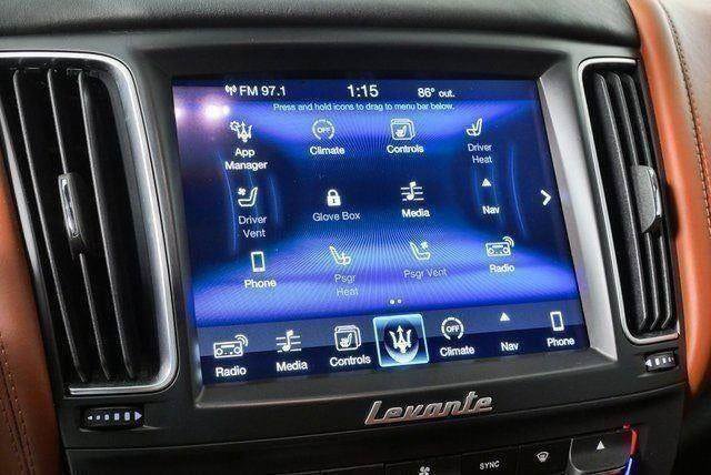 Used 2017 Maserati Levante w/ Luxury Package AWD/4WD image 16