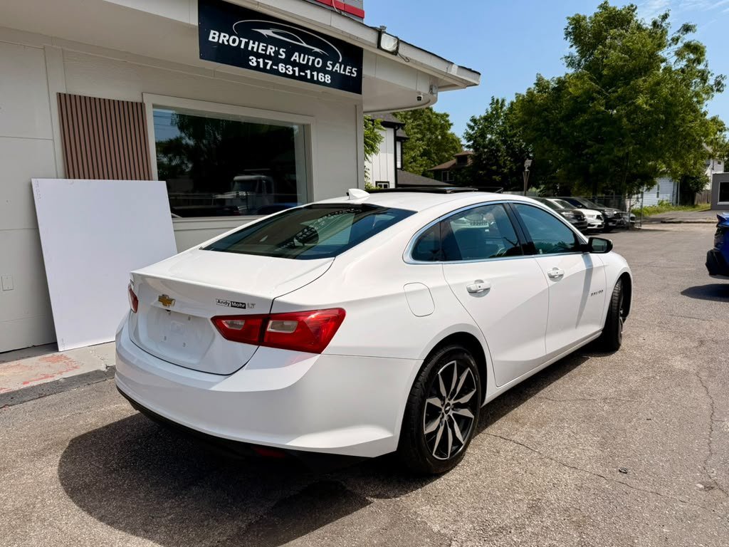 Used 2018 Chevrolet Malibu LT w/ Leather Package FWD image 14