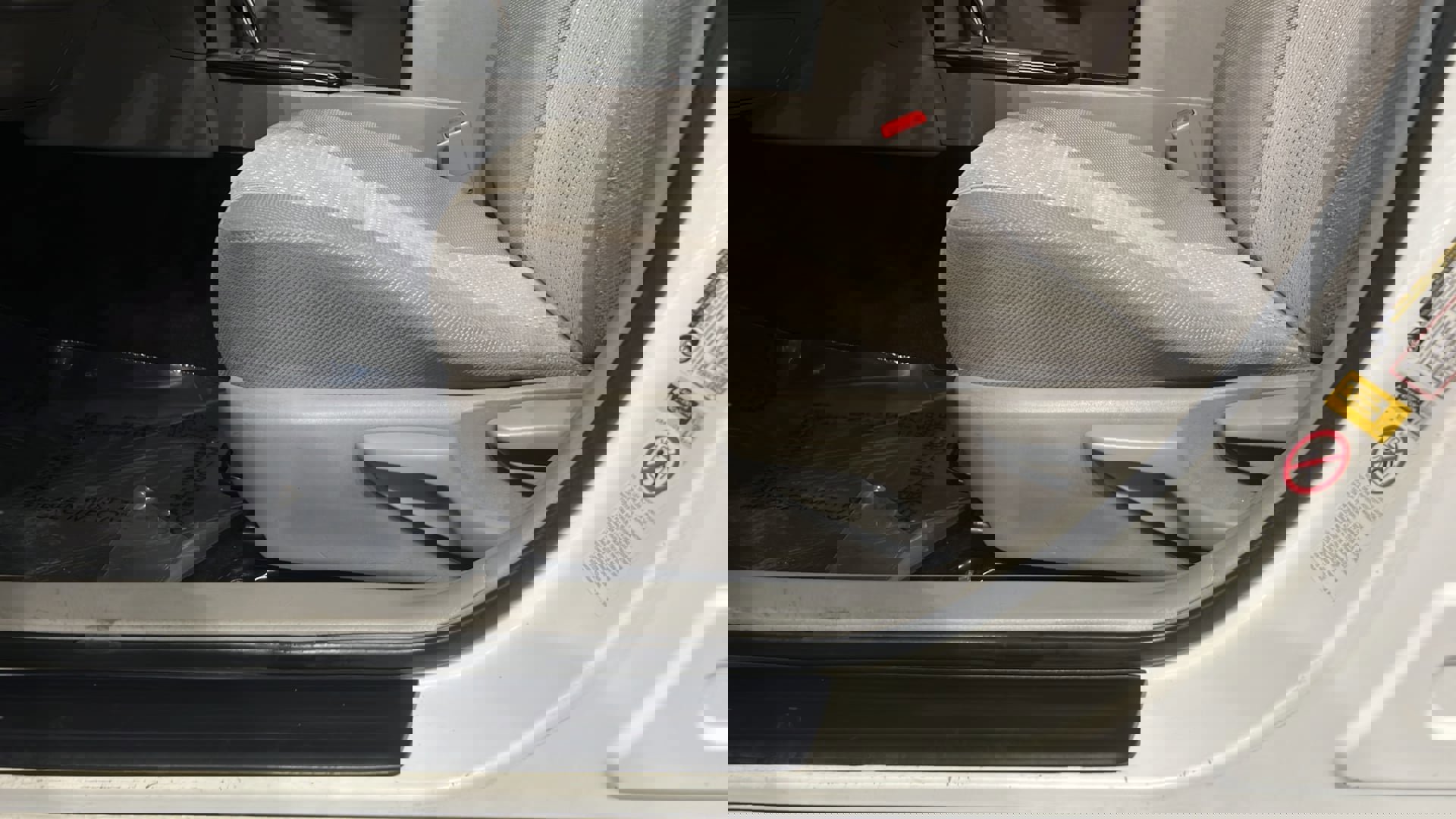 Used 2014 Toyota Camry L FWD image 20