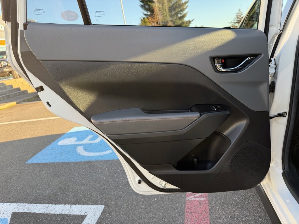 Used 2024 Subaru Crosstrek 2.5i Limited w/ Crosstrek Mirror Package image 29