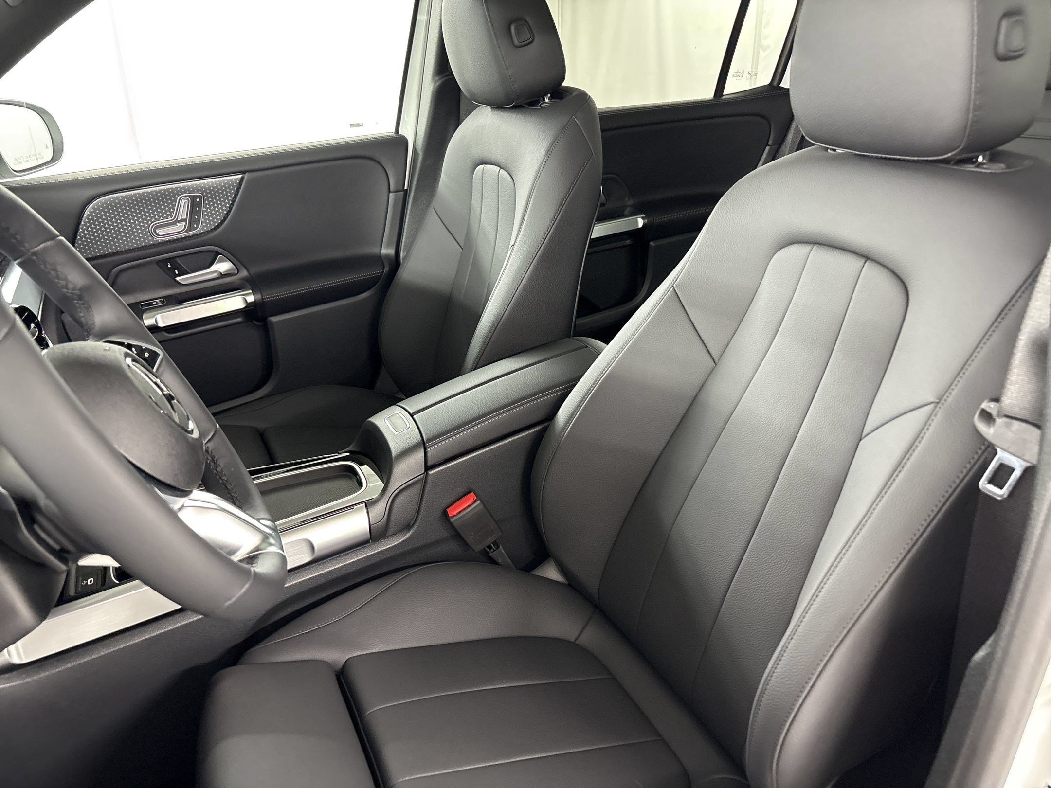Certified 2026 Mercedes-Benz GLB 250 image 49