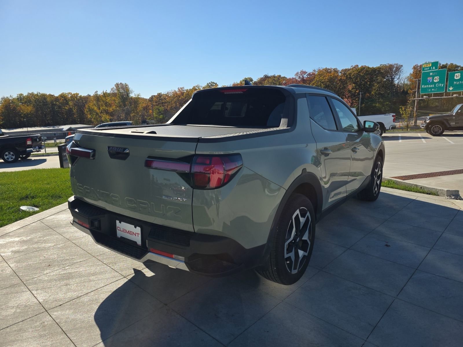 New 2024 Hyundai Santa Cruz Limited image 6