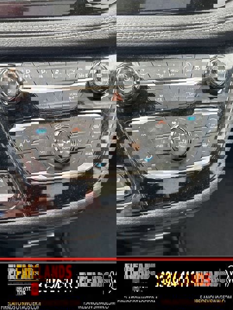 Used 2018 Chrysler Pacifica Limited image 20