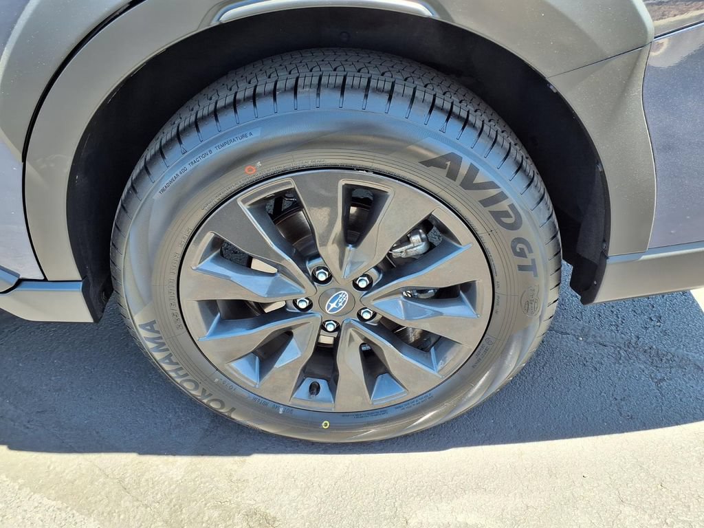 Certified 2025 Subaru Outback Onyx Edition AWD/4WD image 14