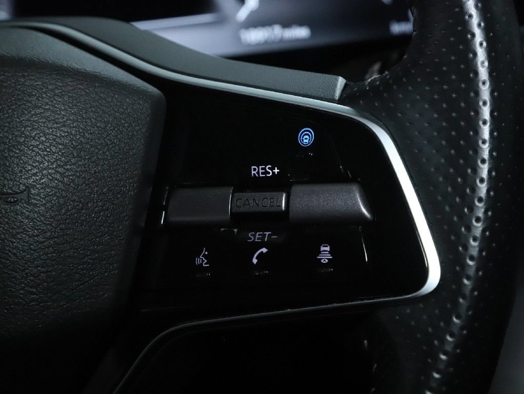 Certified 2023 Nissan Ariya FWD image 23