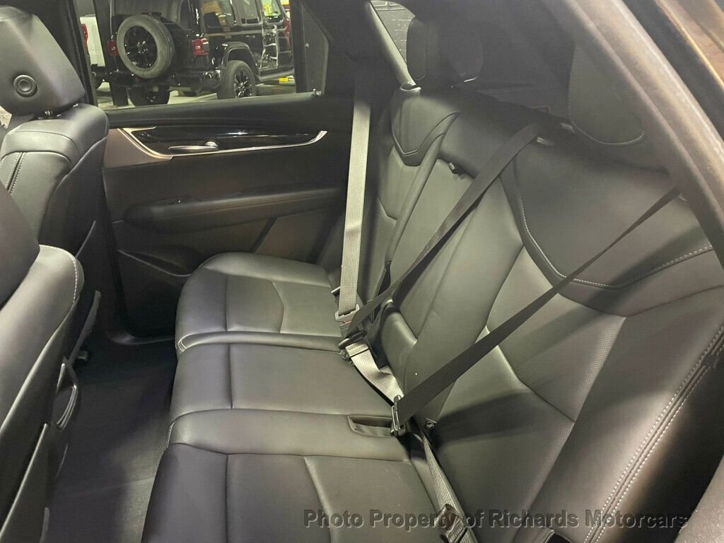 Used 2022 Cadillac XT5 Premium Luxury w/ LPO, ONYX Package AWD/4WD image 19