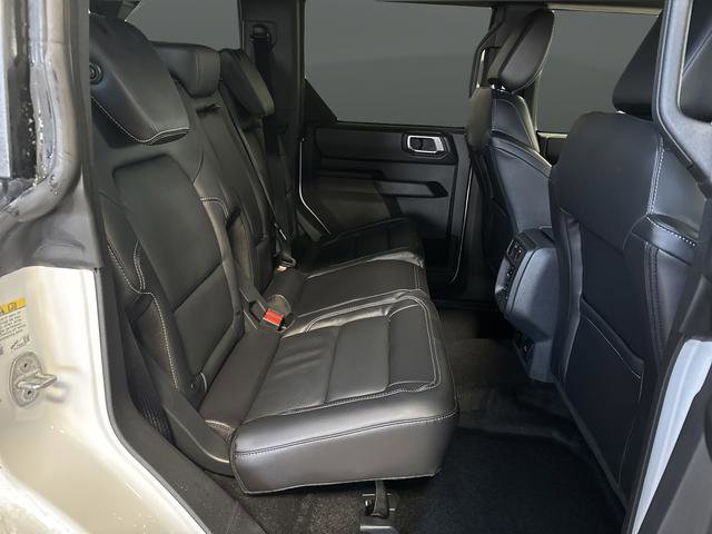 New 2025 Ford Bronco Outer Banks w/ Sasquatch Package image 30
