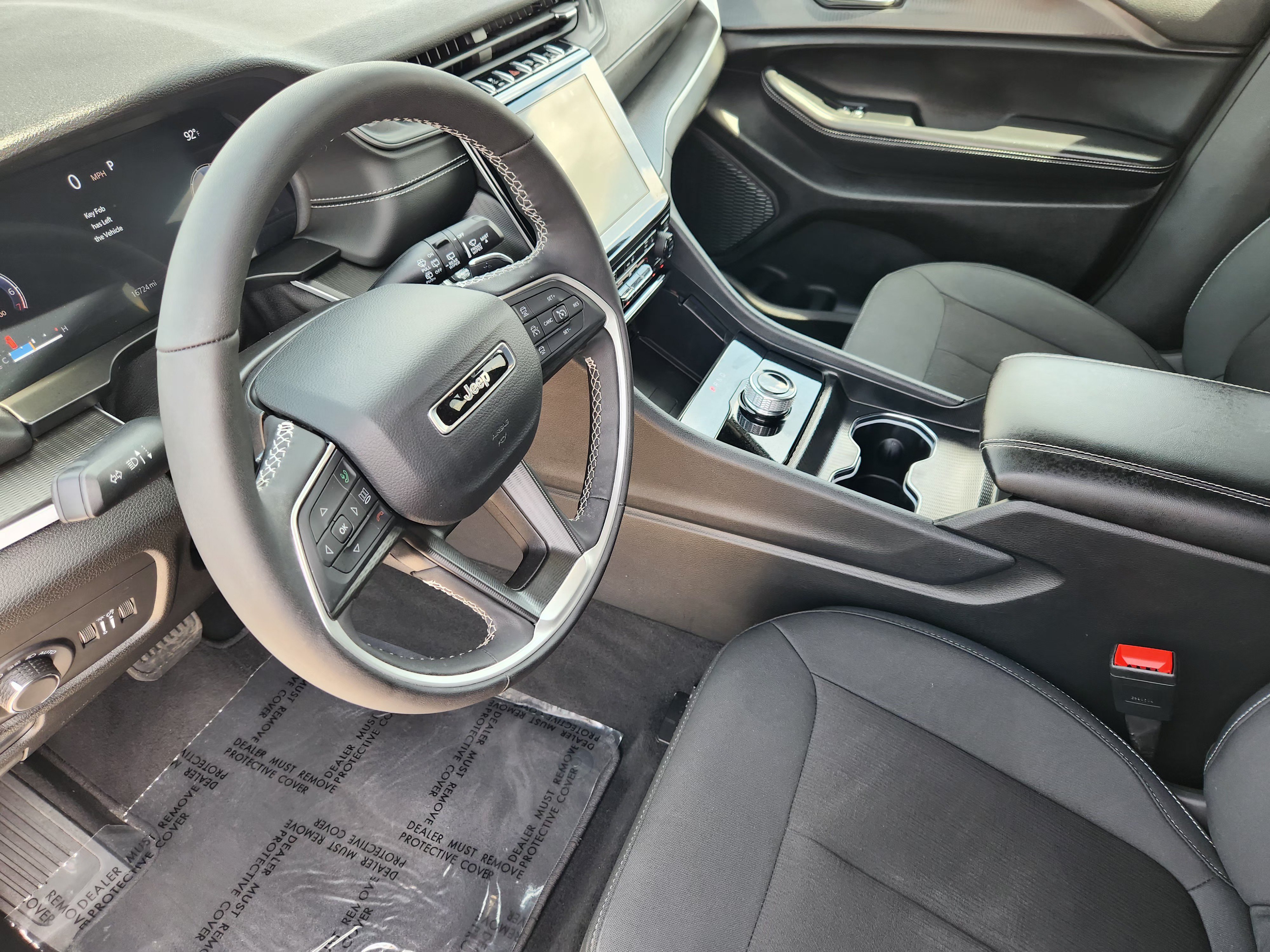 Used 2025 Jeep Grand Cherokee L Laredo w/ Luxury Tech Group I AWD/4WD image 14