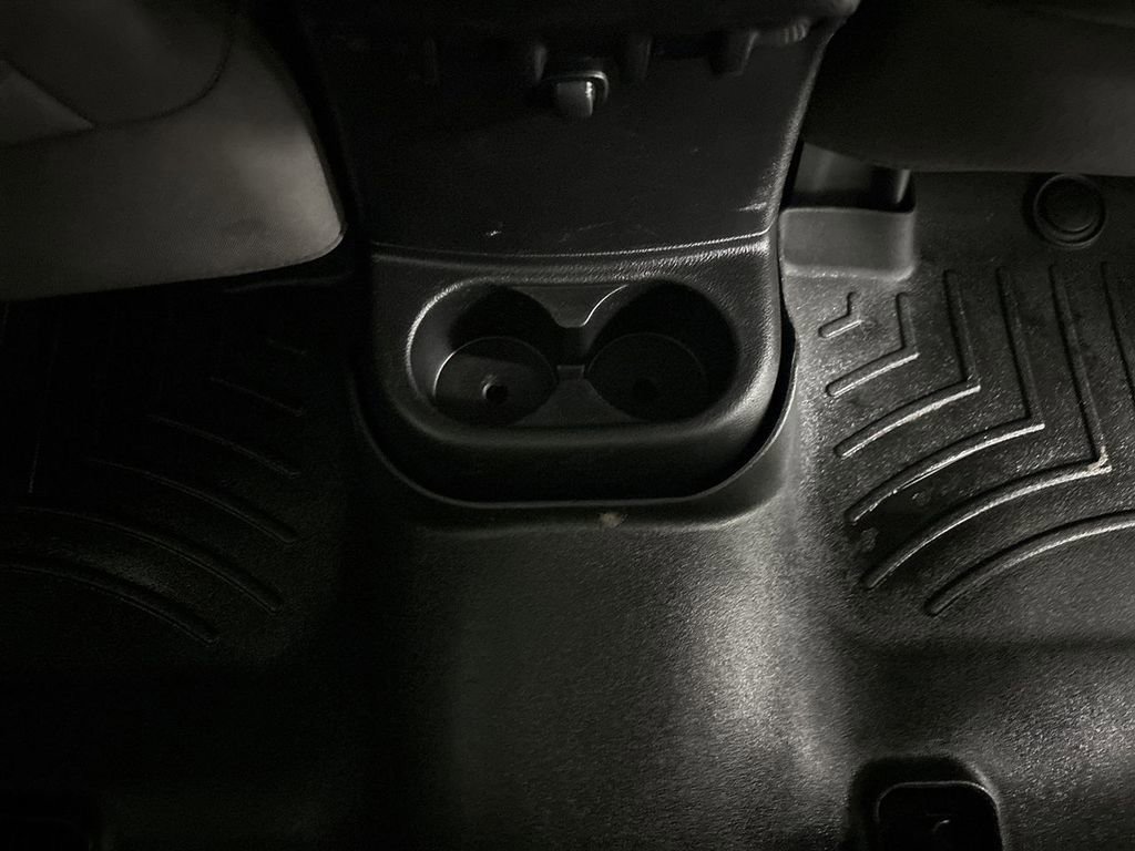 Used 2015 Jeep Wrangler Unlimited Sahara w/ Dual Top Group AWD/4WD image 22