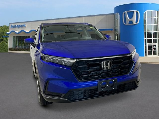 Used 2025 Honda CR-V LX image 9