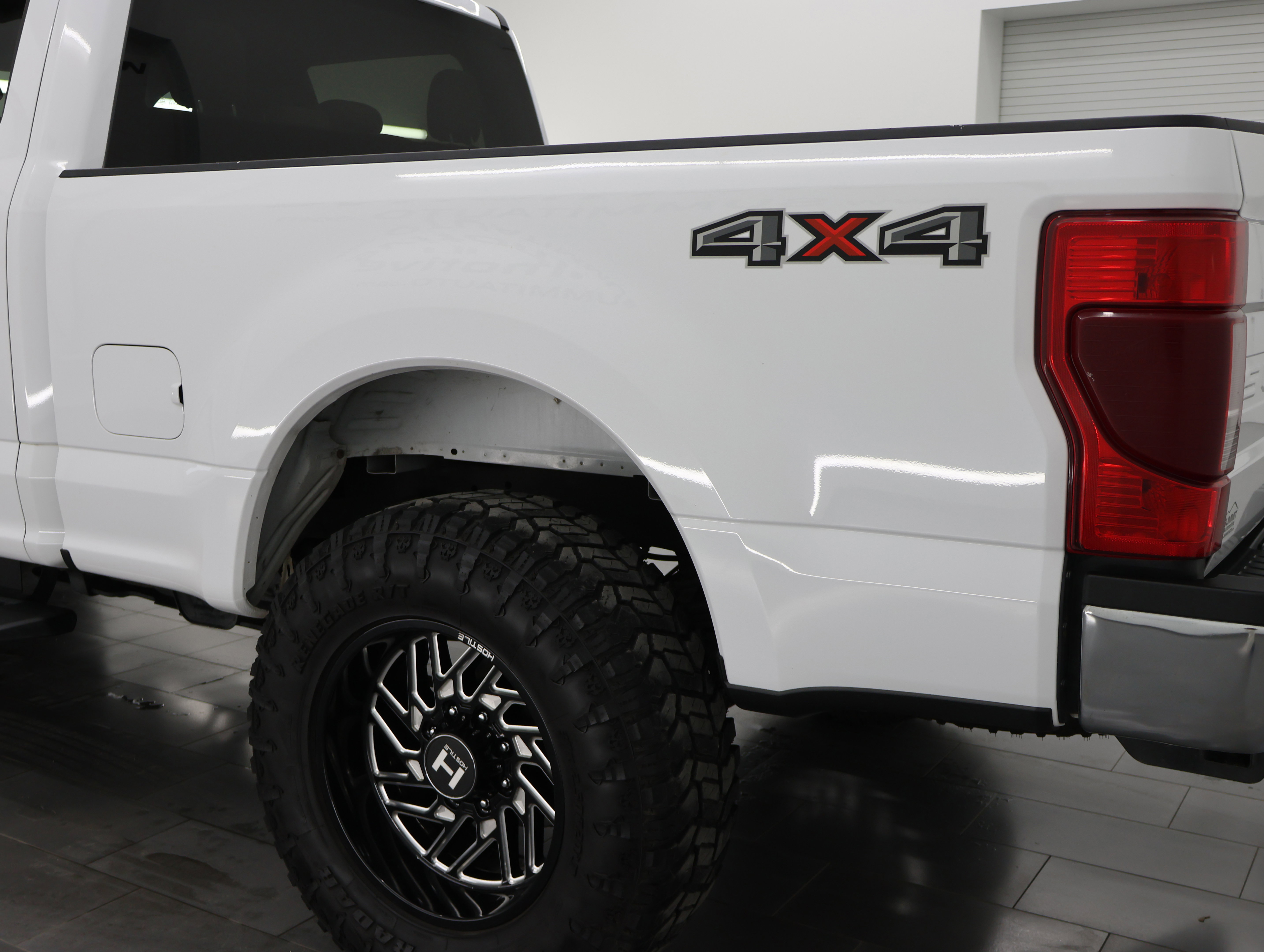 Used 2022 Ford F350 XLT w/ XLT Value Package AWD/4WD image 29