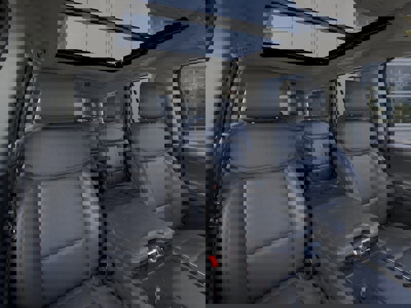 New 2025 Ford Expedition Active image 10