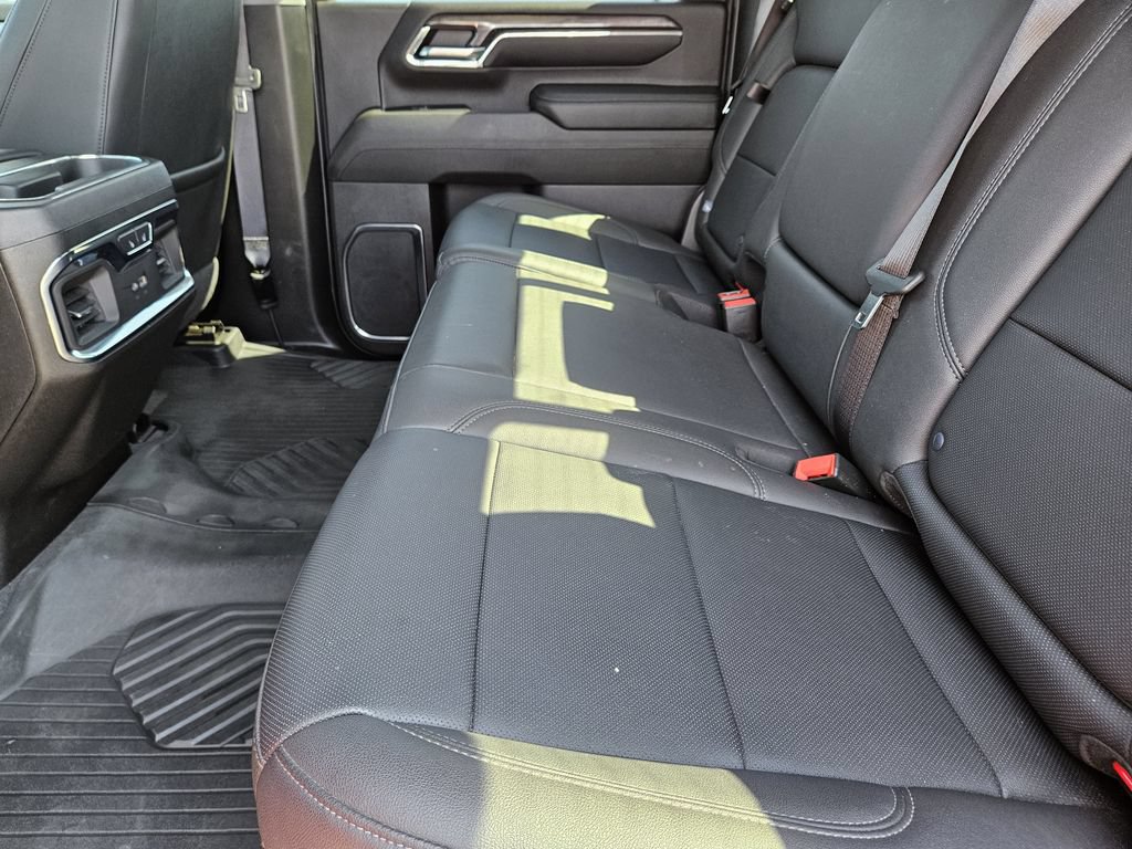 Used 2024 Chevrolet Silverado 2500 LTZ w/ LTZ Plus Package AWD/4WD image 30