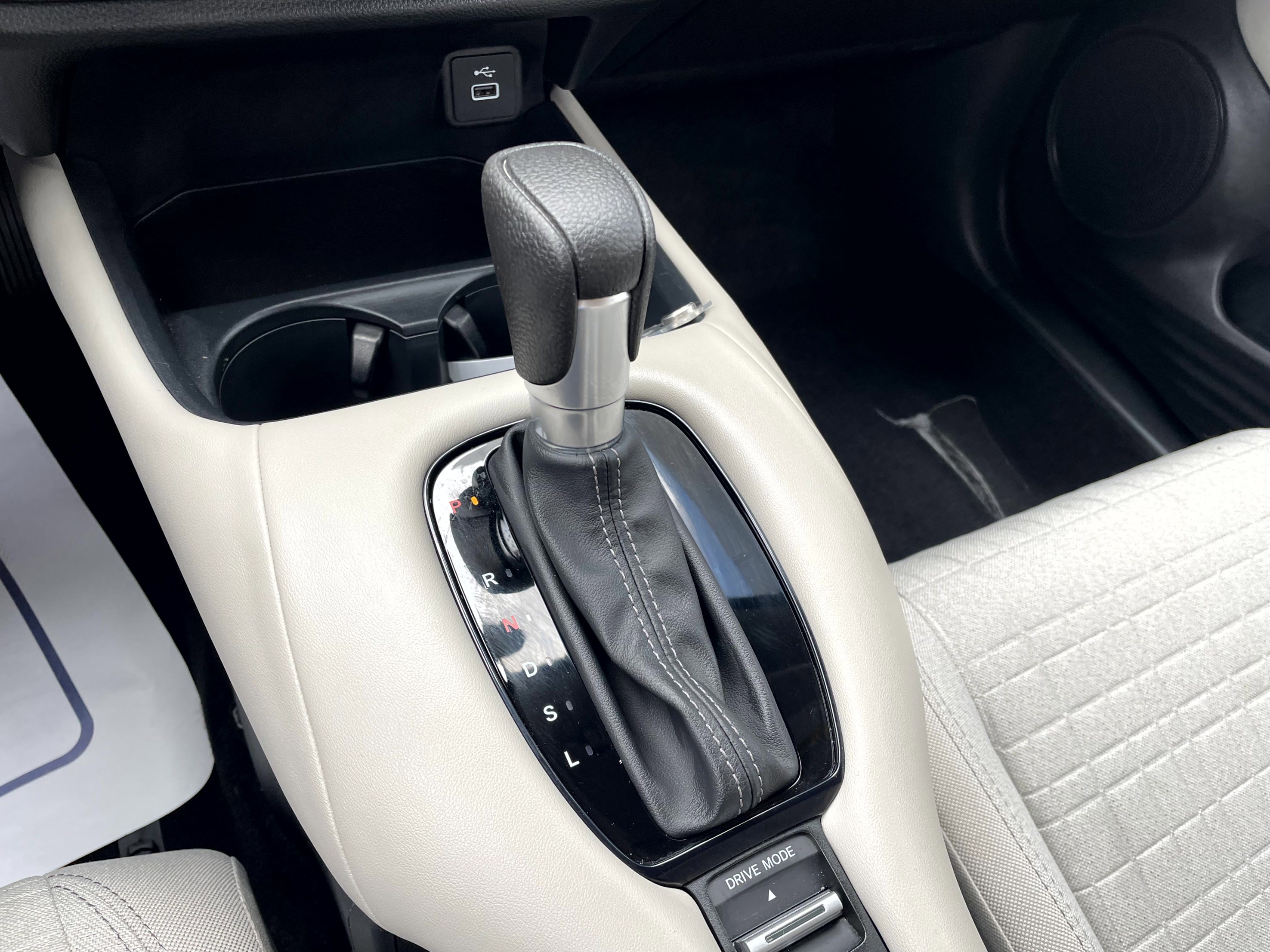 Certified 2025 Honda HR-V LX image 19