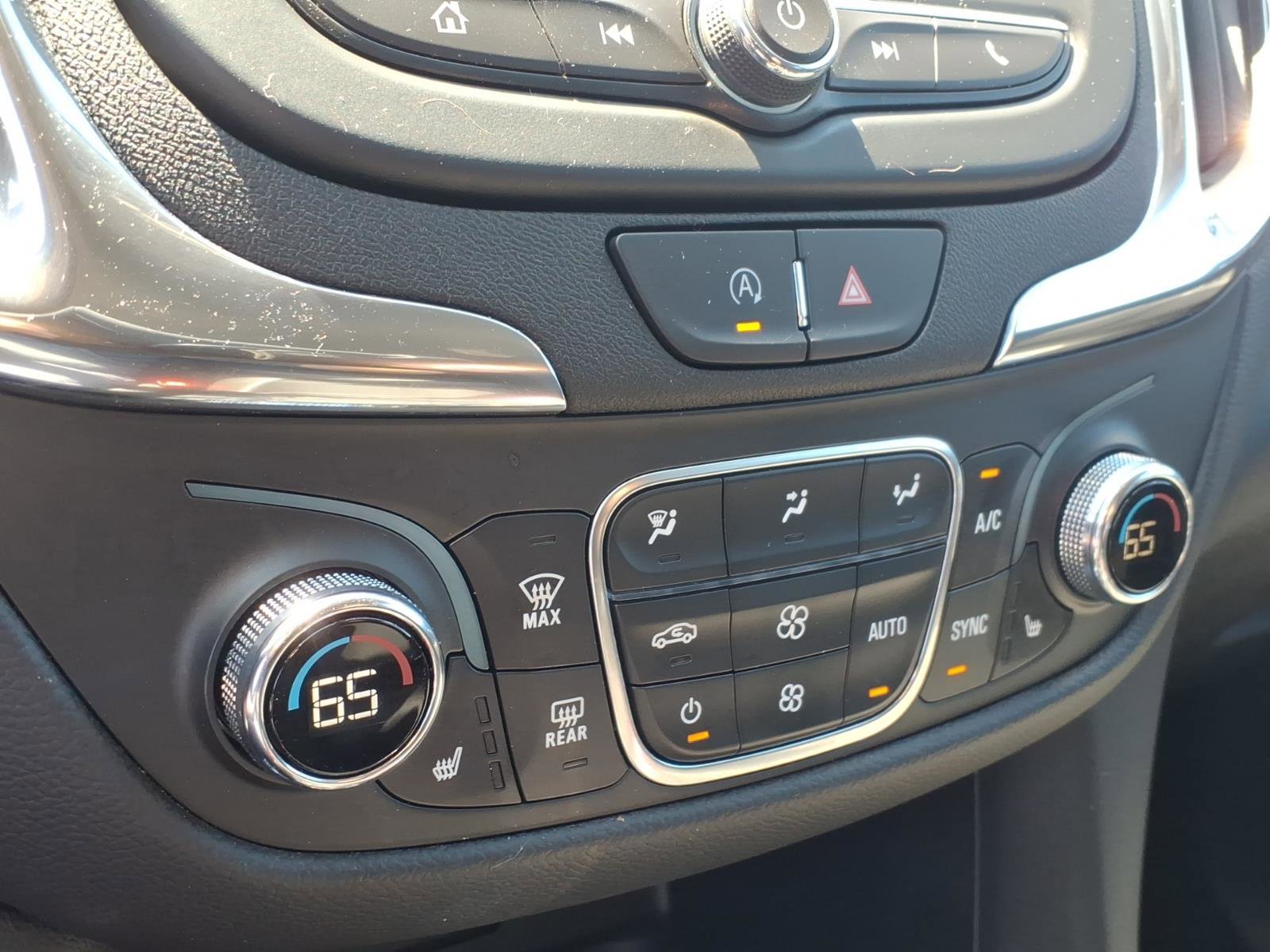 Used 2024 Chevrolet Equinox LT AWD/4WD image 25