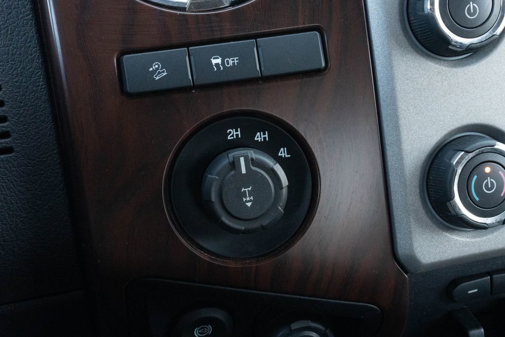 Used 2015 Ford F250 Lariat w/ Lariat Ultimate Package image 33