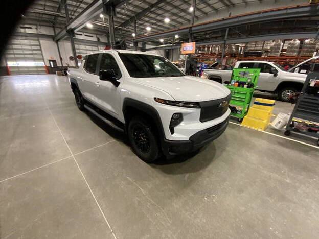 Used 2024 Chevrolet Silverado EV W/T AWD/4WD image 1