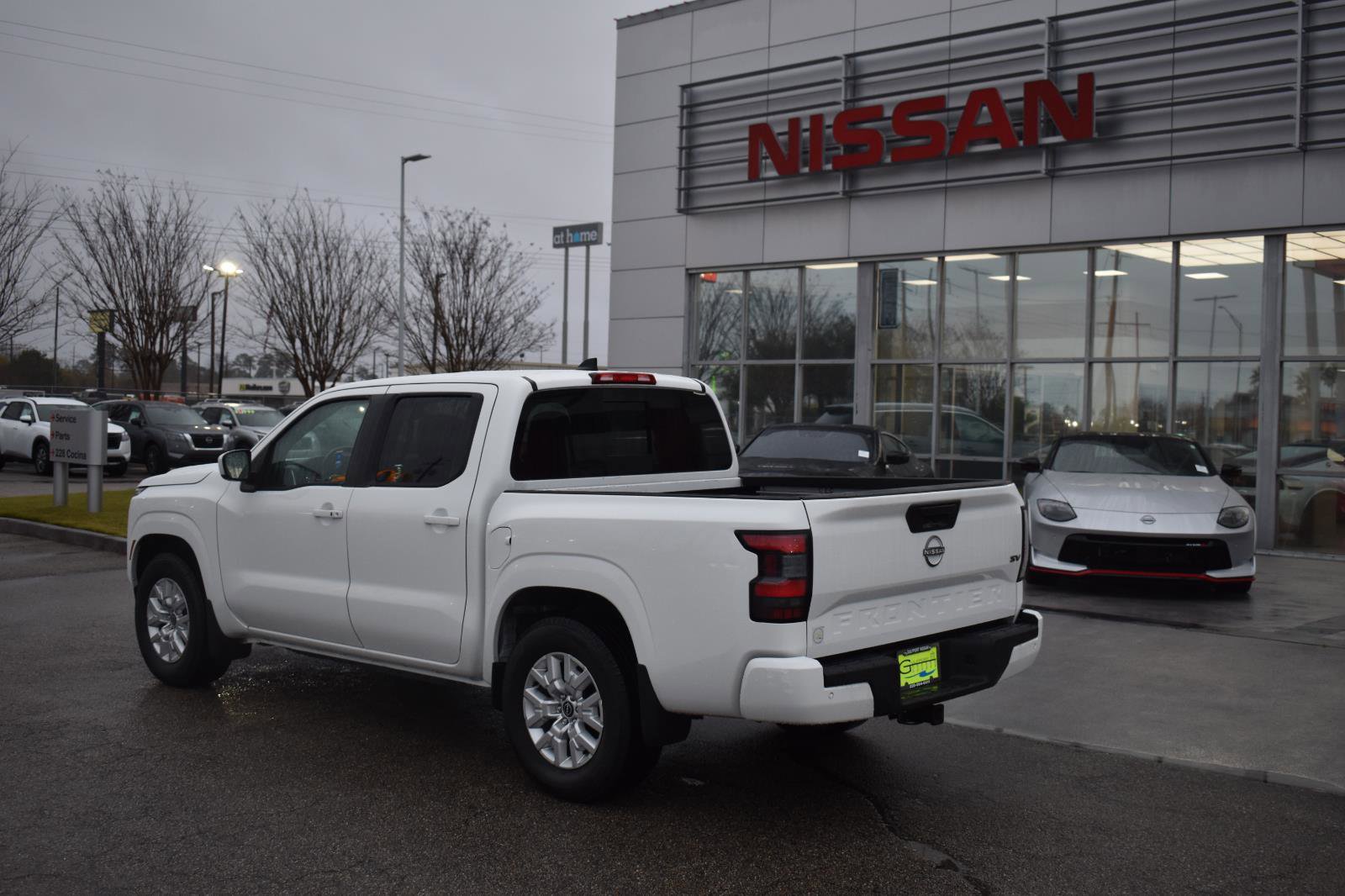 Used 2023 Nissan Frontier SV w/ SV Convenience Package image 5