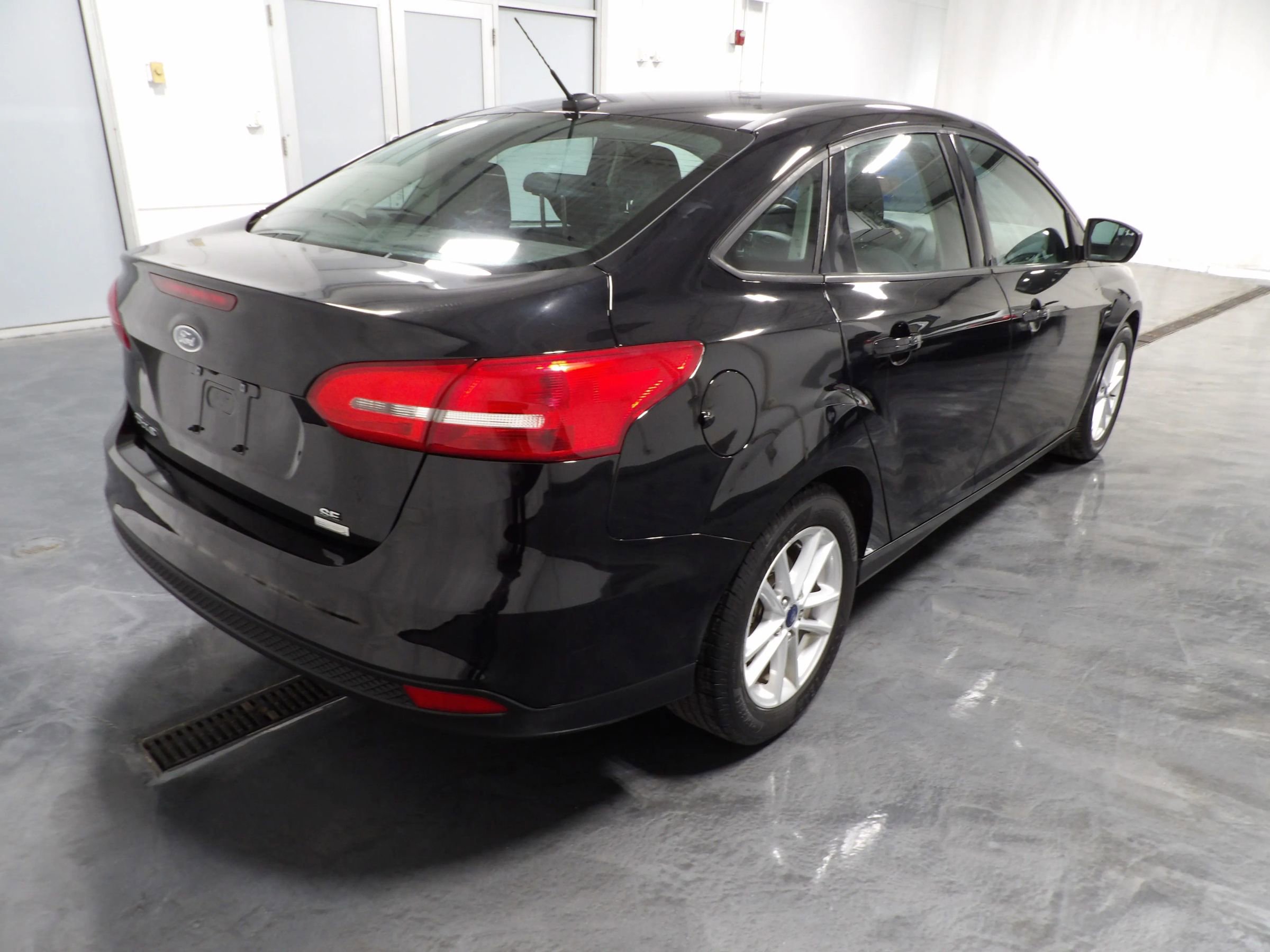 Used 2018 Ford Focus SE image 4