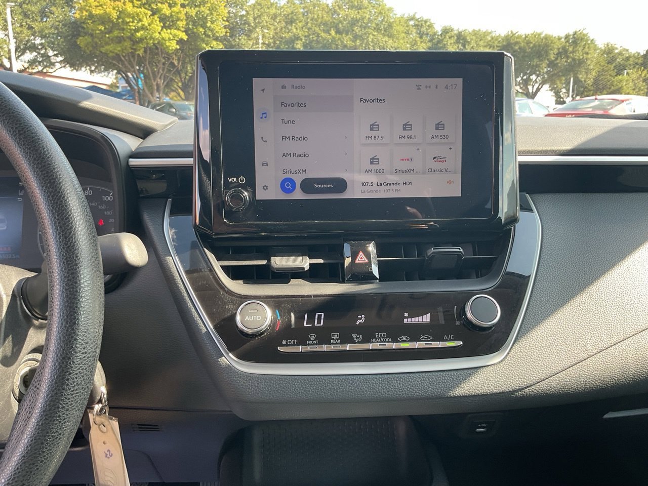 Used 2025 Toyota Corolla LE FWD image 24