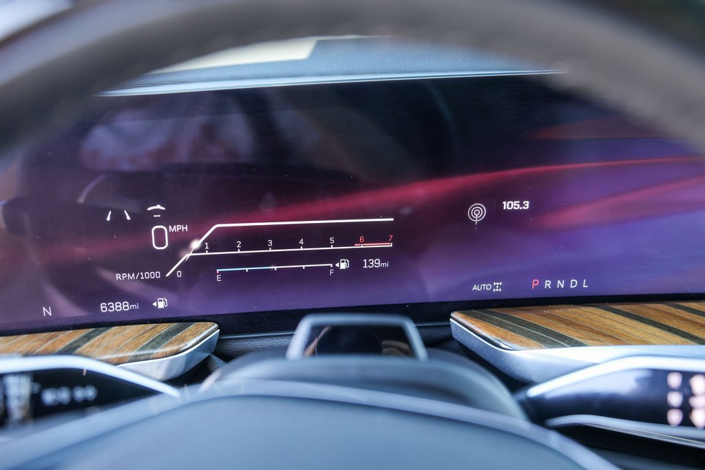 Certified 2025 Cadillac Escalade ESV Sport Platinum image 11