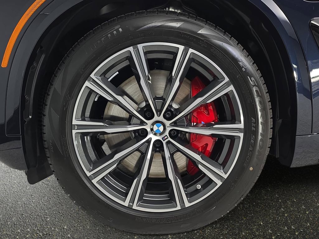 New 2026 BMW X5 xDrive50e image 32