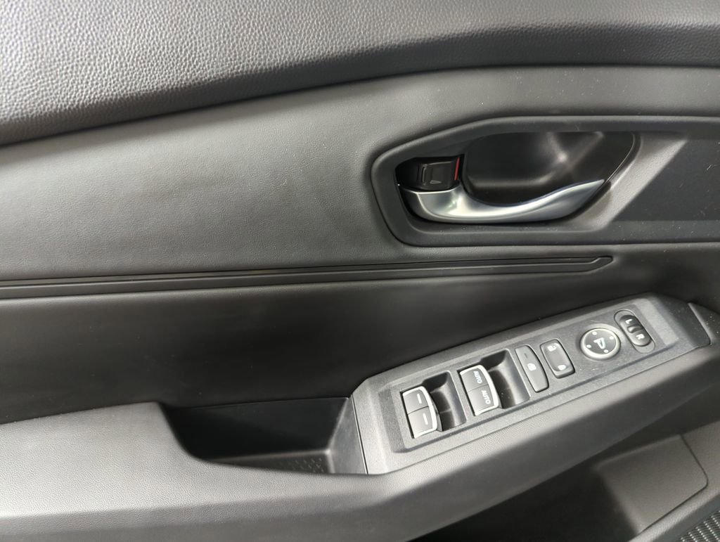 Certified 2025 Honda Accord SE image 10