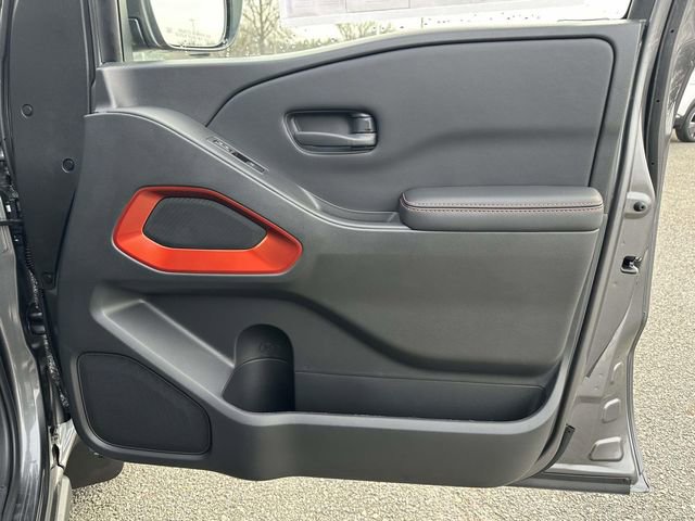 New 2026 Nissan Frontier PRO-4X w/ Pro-4x Convenience Package image 8