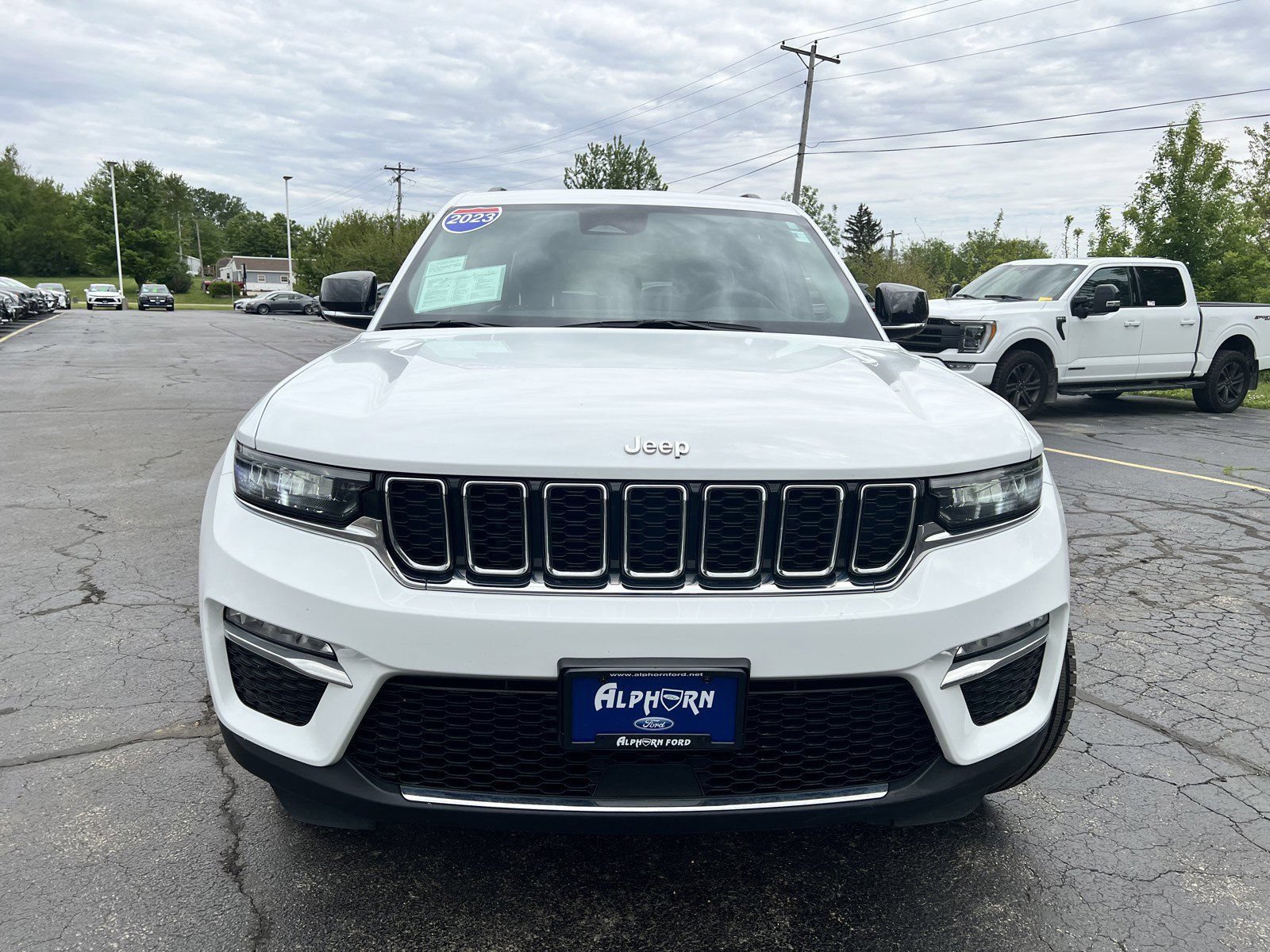 Used 2023 Jeep Grand Cherokee Limited AWD/4WD image 40