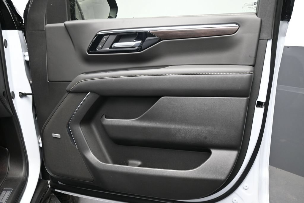 New 2026 Chevrolet Tahoe Premier AWD/4WD image 16