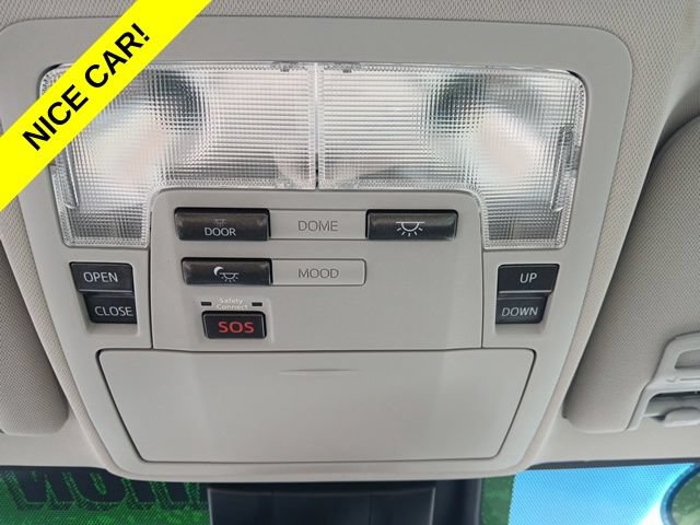 Used 2017 Toyota Avalon Limited w/ Carpet Mat Package FWD image 15