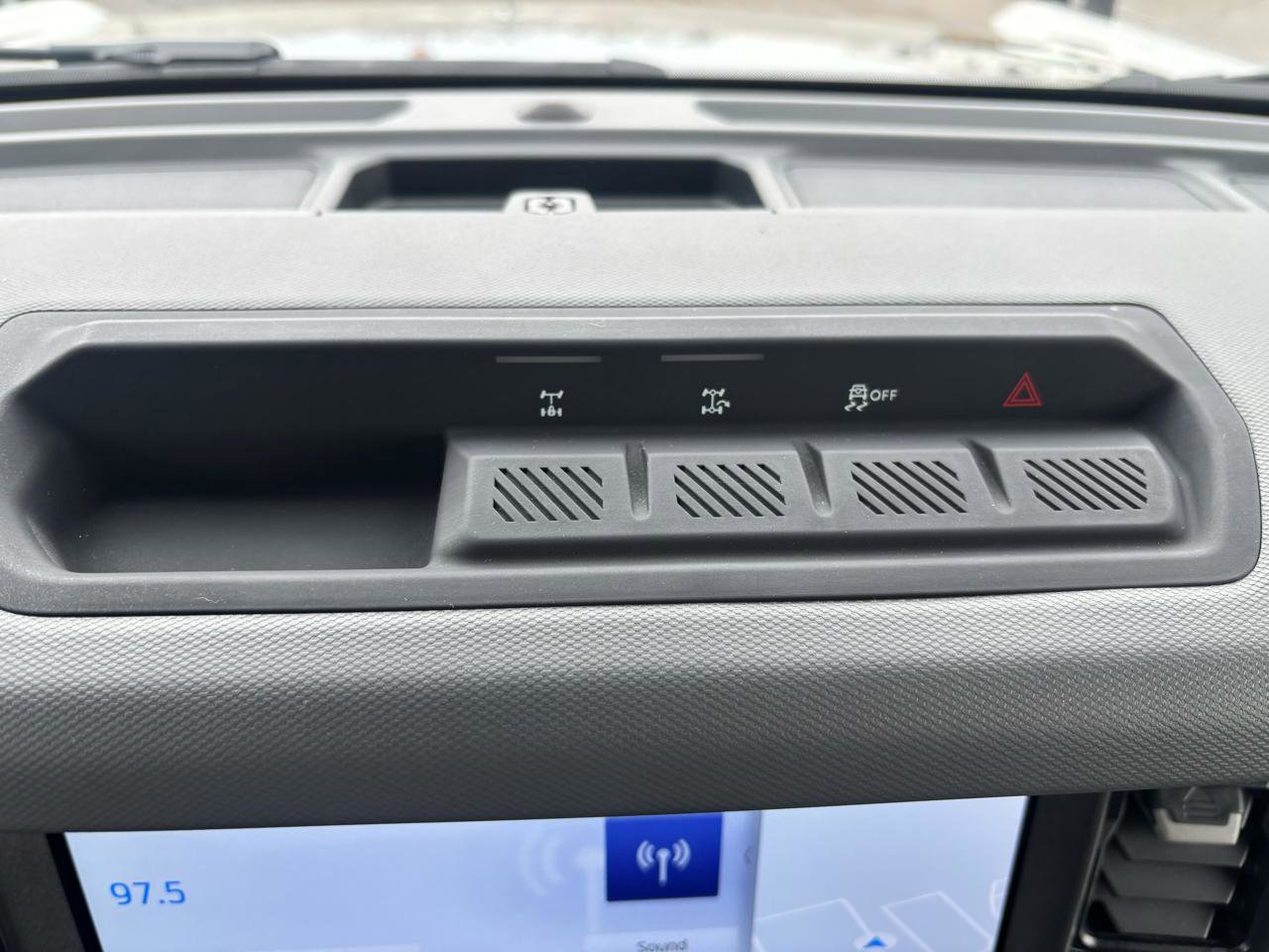 Used 2024 Ford Bronco Big Bend image 20