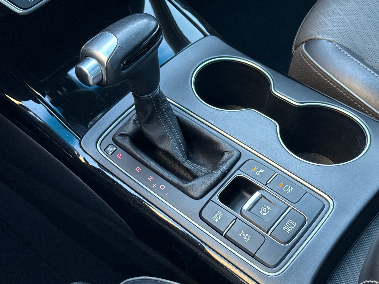 Used 2019 Kia Sorento SX image 25