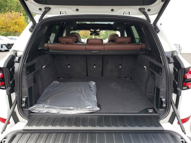 New 2026 BMW X5 xDrive40i w/ M Sport Package image 5