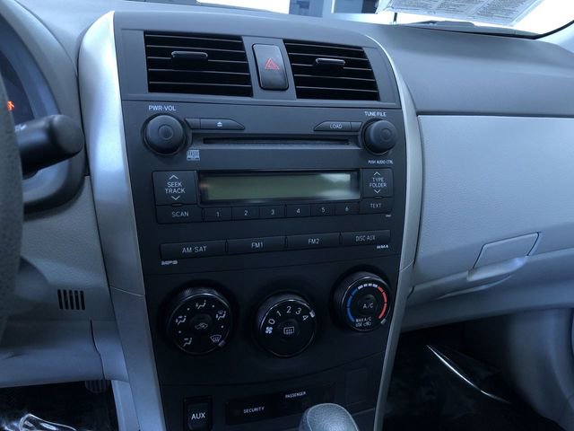 Used 2009 Toyota Corolla LE FWD image 26