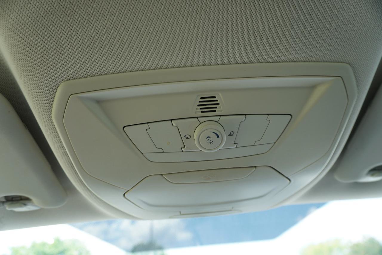 Used 2015 Ford C-MAX SE w/ Equipment Group 201A FWD image 37