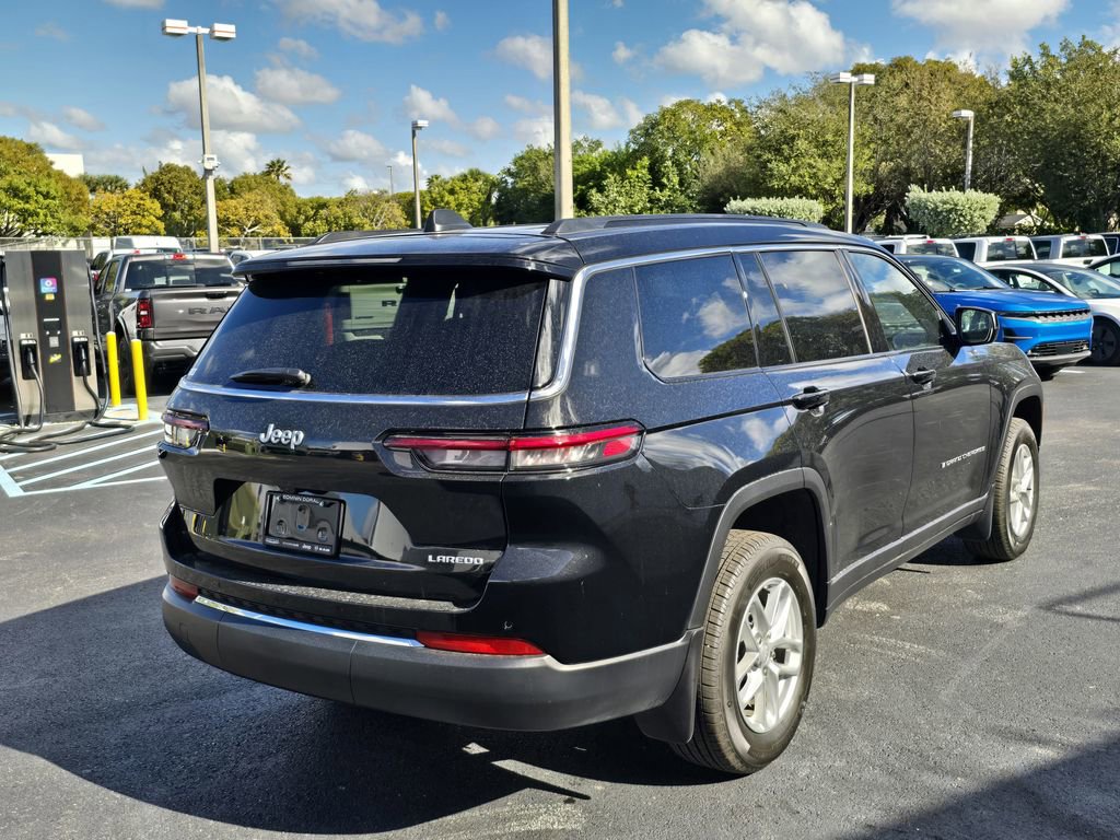 Used 2025 Jeep Grand Cherokee L Laredo w/ MOPAR Finishing Package image 3