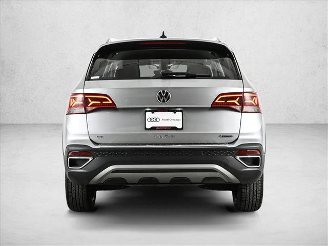 Used 2024 Volkswagen Taos SE image 7