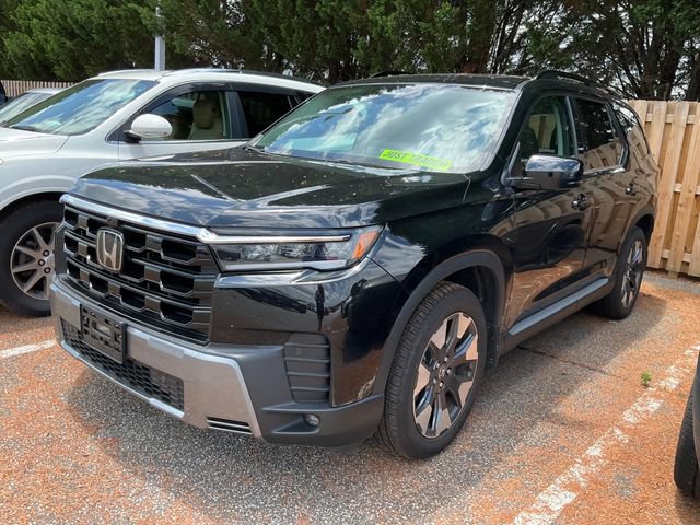 Used 2026 Honda Pilot Elite image 3