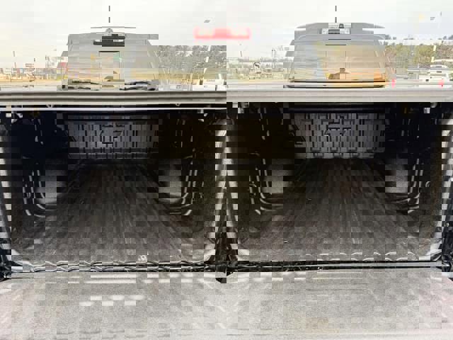 Used 2022 Chevrolet Colorado LT w/ Safety Package image 9