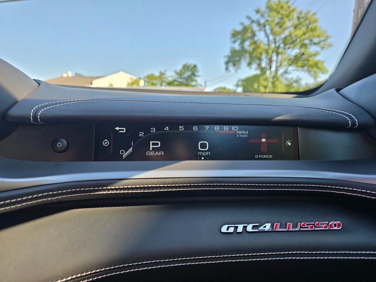 Used 2017 Ferrari GTC4Lusso AWD/4WD image 14