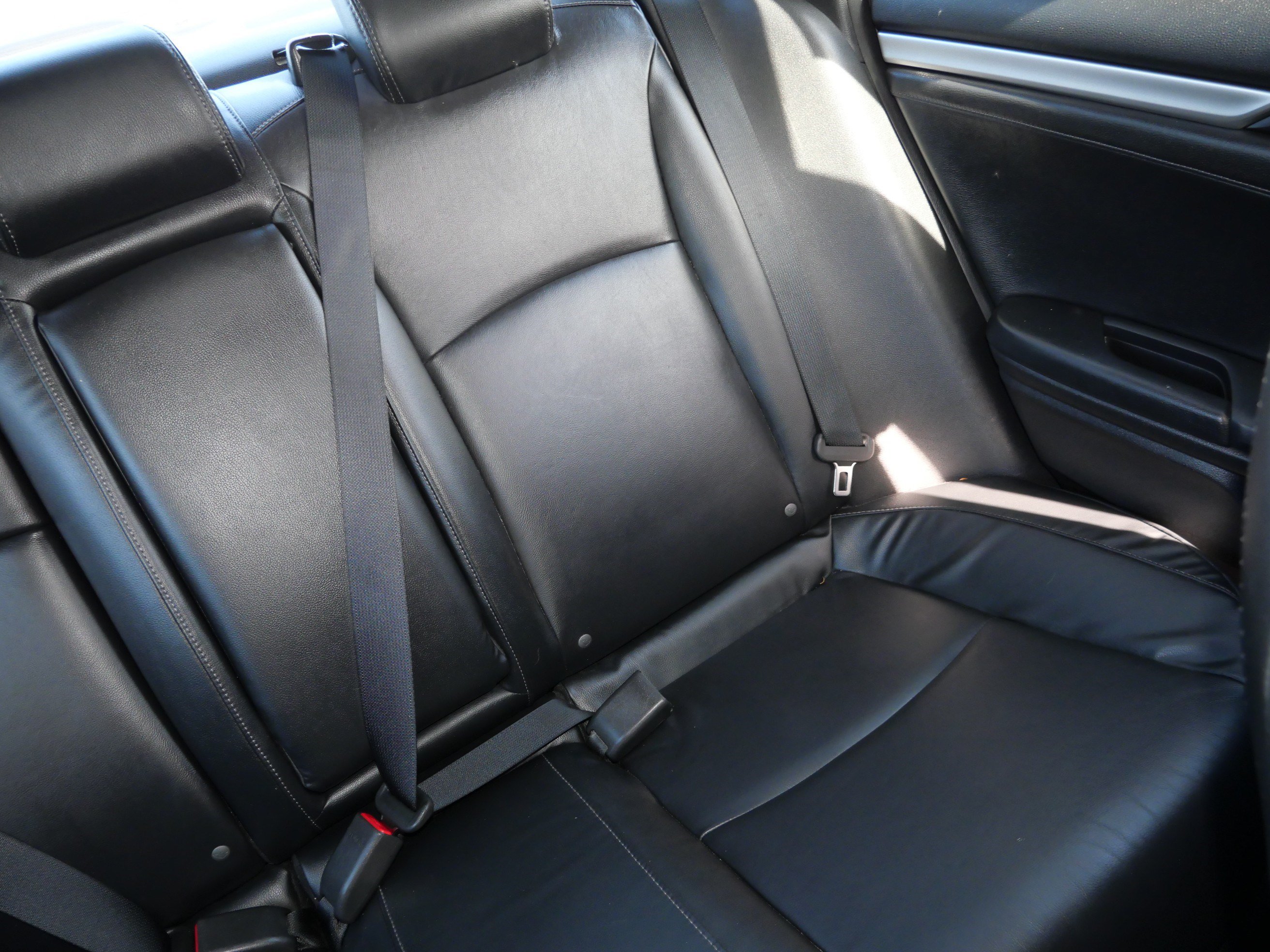 Used 2016 Honda Civic EX-L image 9