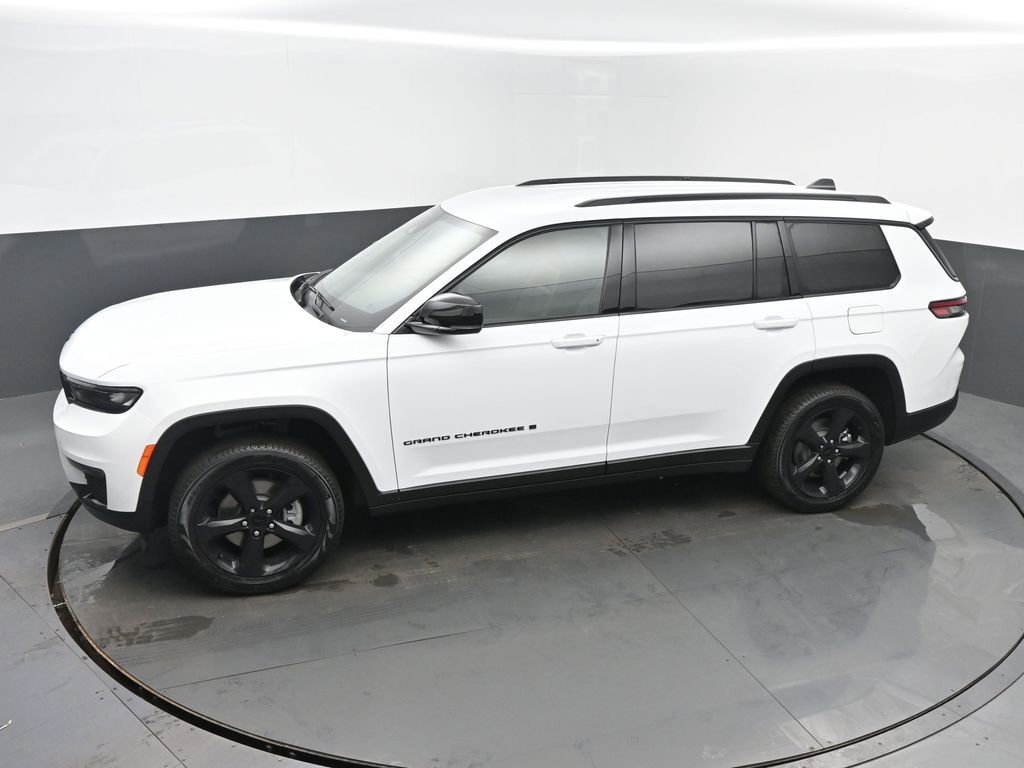 New 2025 Jeep Grand Cherokee L Limited image 41
