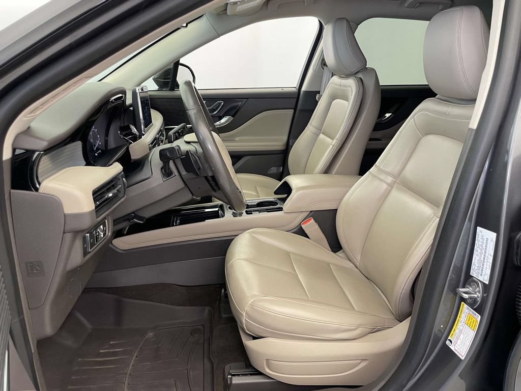 Used 2021 Lincoln Corsair AWD image 13