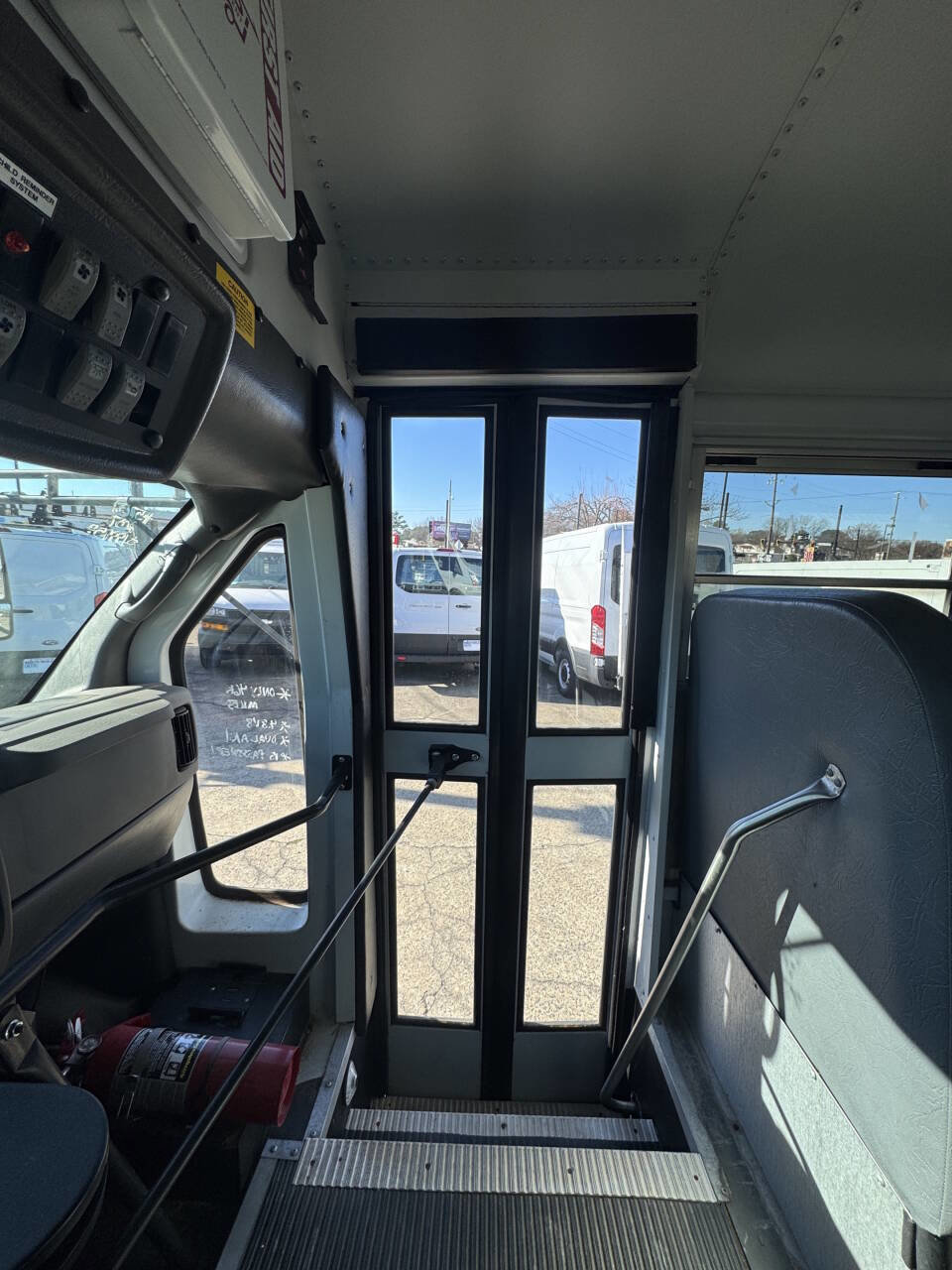 Used 2007 Chevrolet Express 3500 3500 2dr Commercial/Cutaway/Ch w/ School Bus Package image 11