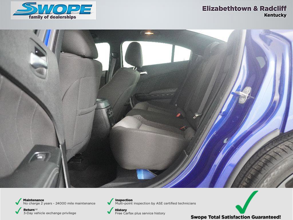 Used 2022 Dodge Charger SXT w/ Blacktop Package image 11