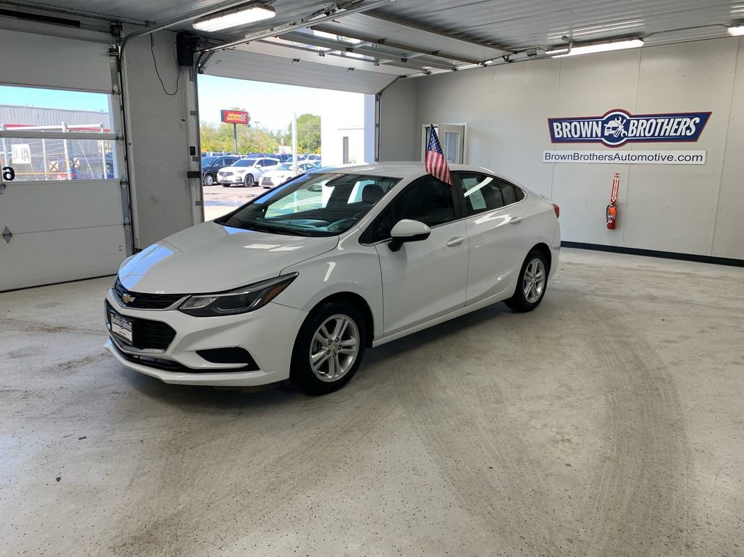 Used 2017 Chevrolet Cruze LT