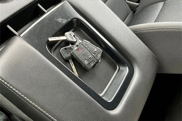 Used 2018 Chevrolet Silverado 1500 LT w/ All Star Edition image 35