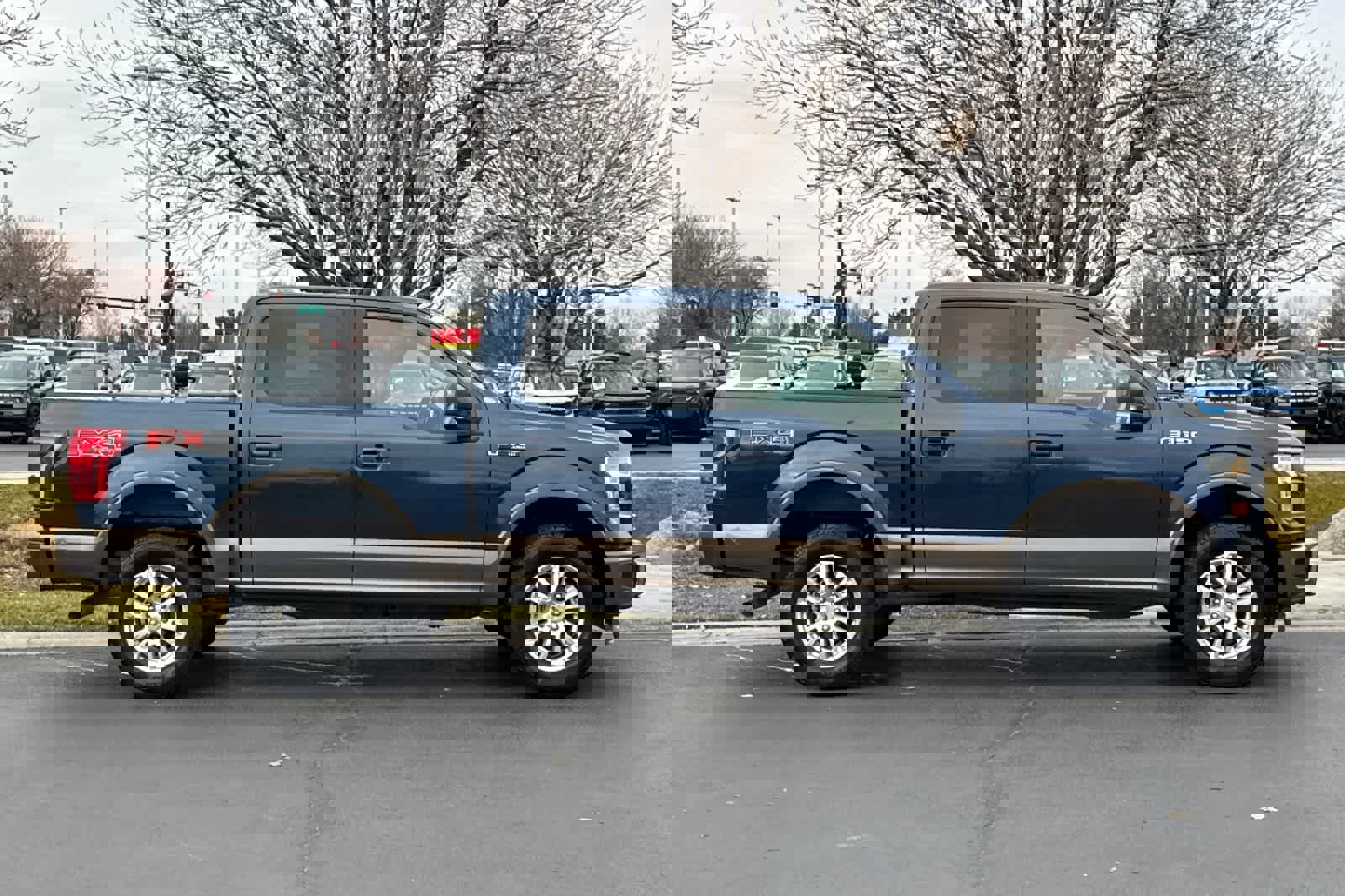 Used 2015 Ford F150 Lariat w/ Equipment Group 501A Mid image 8