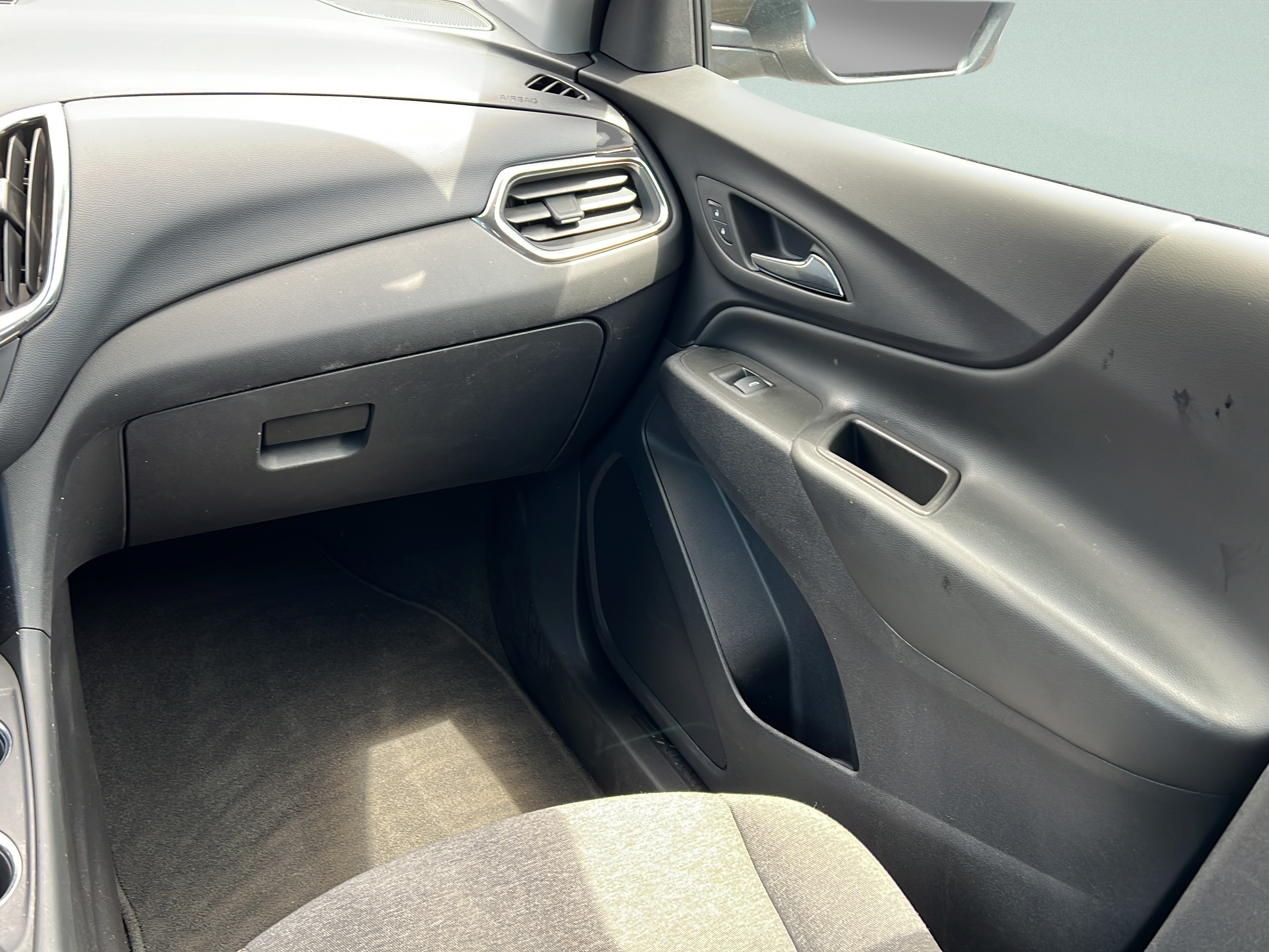 Used 2024 Chevrolet Equinox LT FWD image 13
